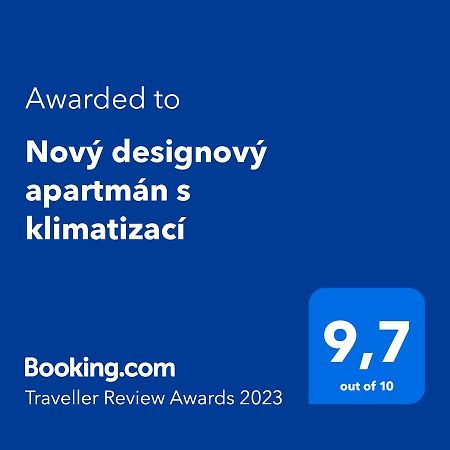 Novy Designovy Apartman S Klimatizaci リフノフ・ナト・クニェジュノウ エクステリア 写真