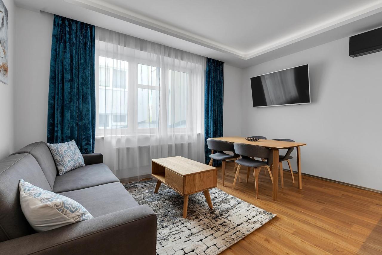 Novy Designovy Apartman S Klimatizaci リフノフ・ナト・クニェジュノウ エクステリア 写真